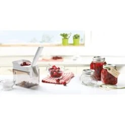 Leifheit Kirschentkerner Cherrymat 13 Leifheit Kirschentkerner Cherrymat -Kuchenwelt 492879 4406 .05